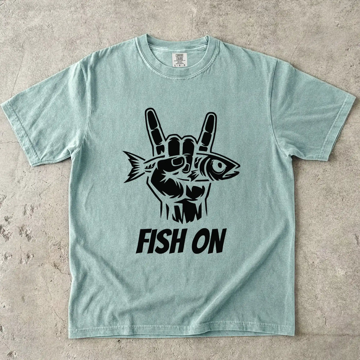 Bay, Fish On – Rock Hand Fishing Tee – fish-room