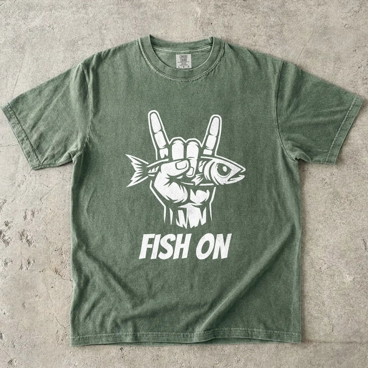 Moss, Fish On – Rock Hand Fishing Tee – fish-room